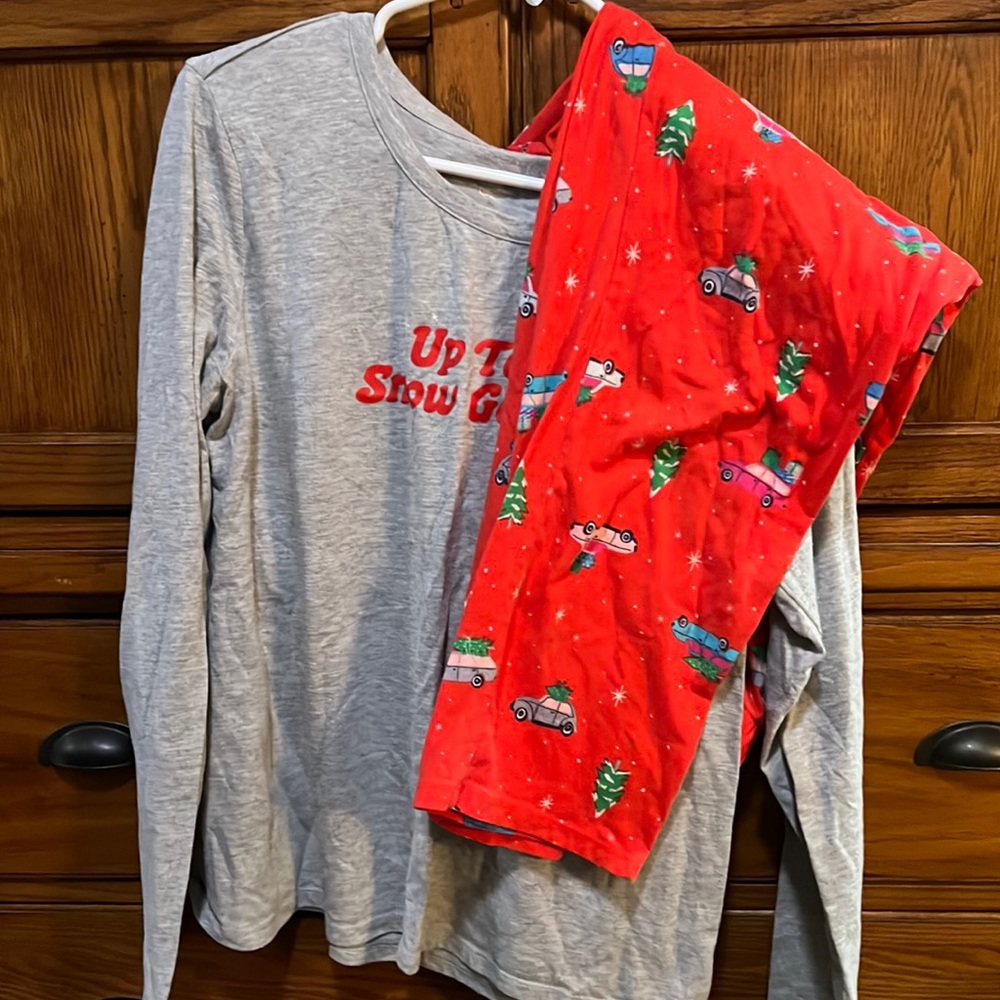 Women’s Christmas pajamas long sleeve shirt and pant set